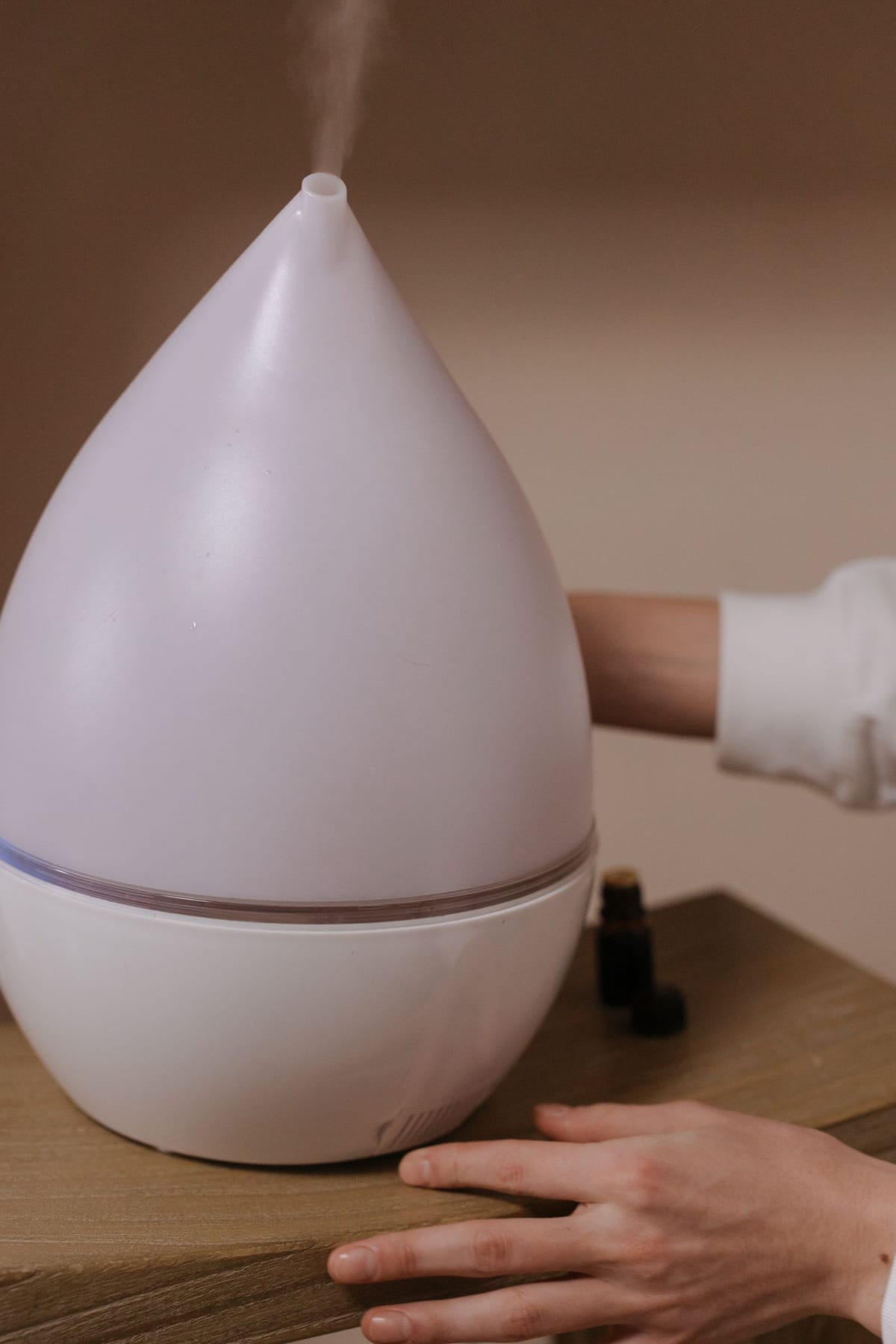 Humidifier improving indoor air